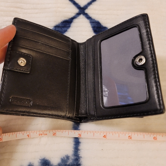 Coach, signature small wallet - Picture 2 of 5